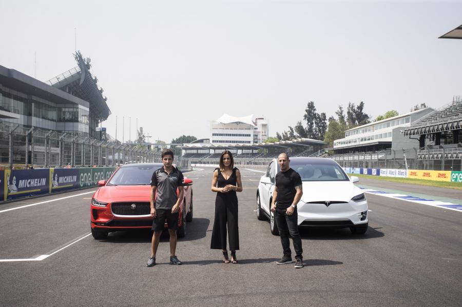  Jaguar I-Pace EV400 AWD HSE 2018 года  (WW) (фото 36 из 114)